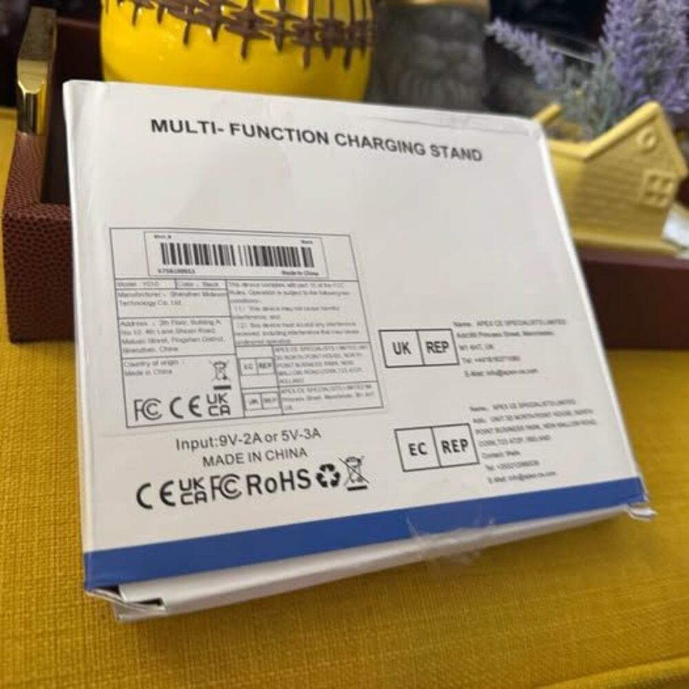 3 In 1 Fast Charging Stand Model Y010 - Picture 2 of 3